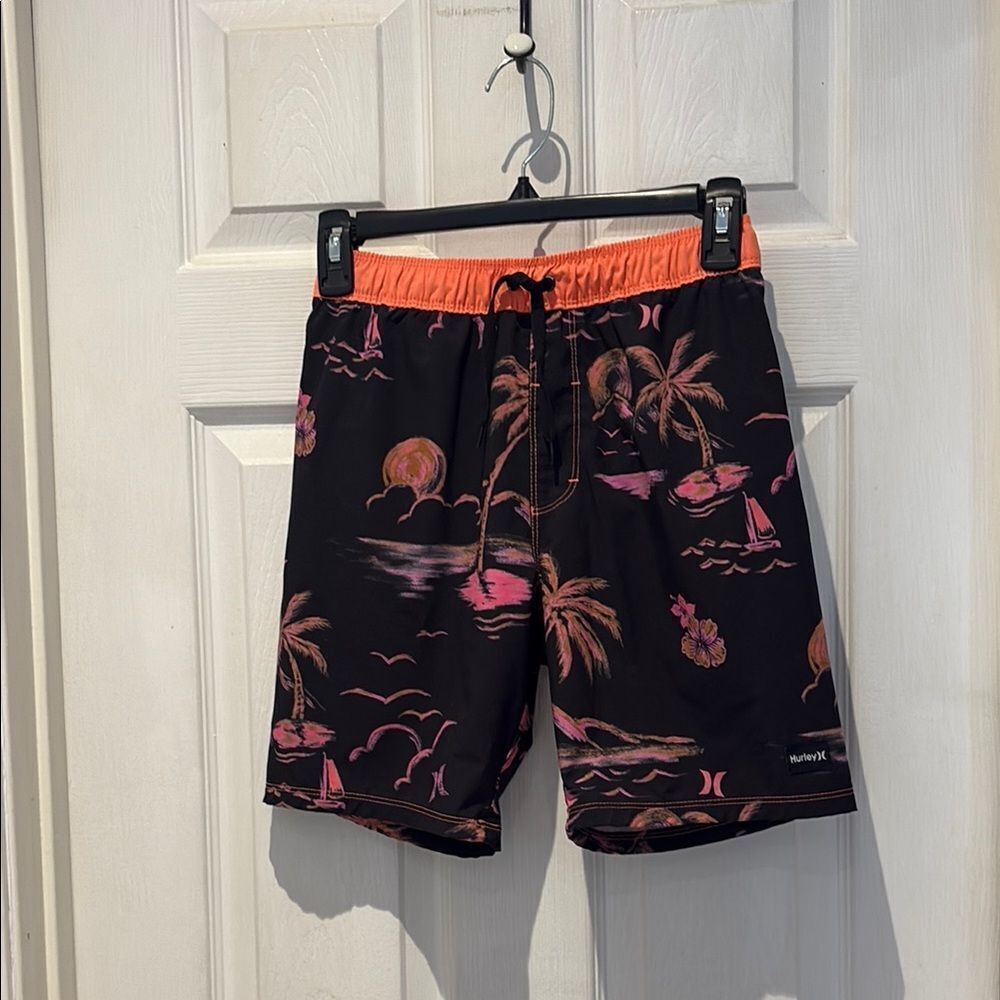 Hurley Black and Pink Board Shorts Tropical Design SZ 10/12
Neon orange and pink